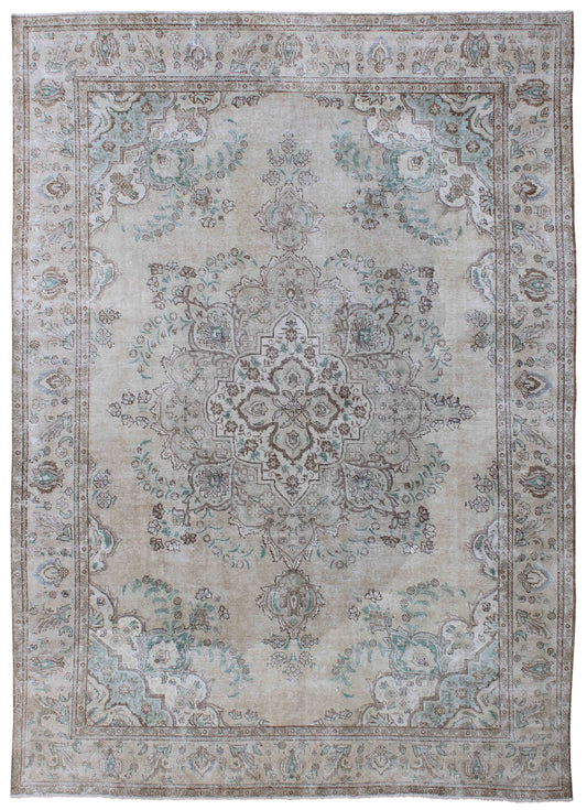 classic-vintage-rug-392x291cm