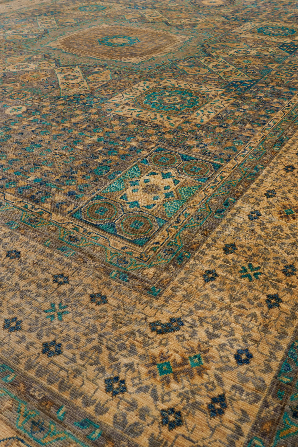 Teal & Ivory Mamlouk Classic Oriental Rug
