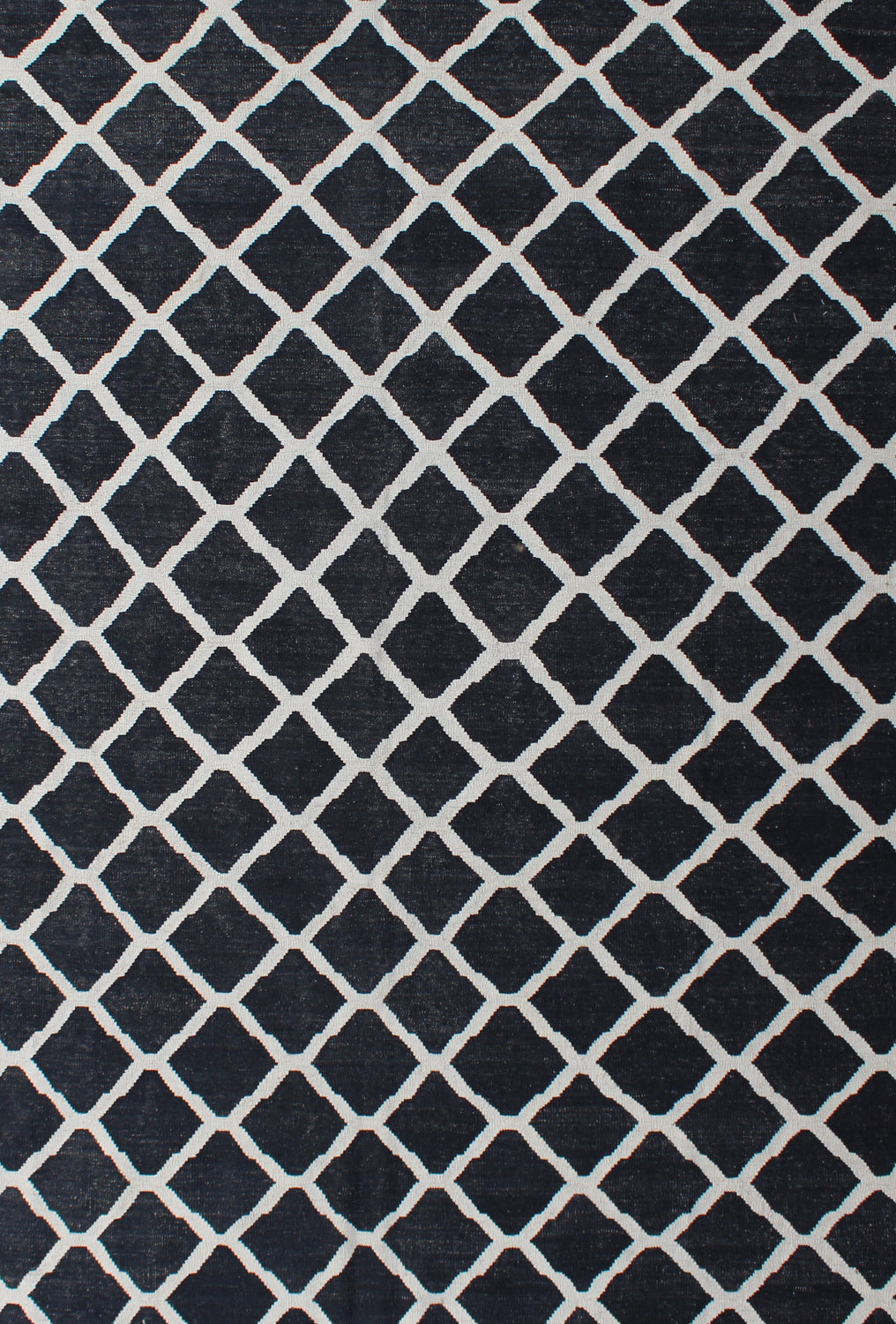 Hind Modern Black/Beige Kilim