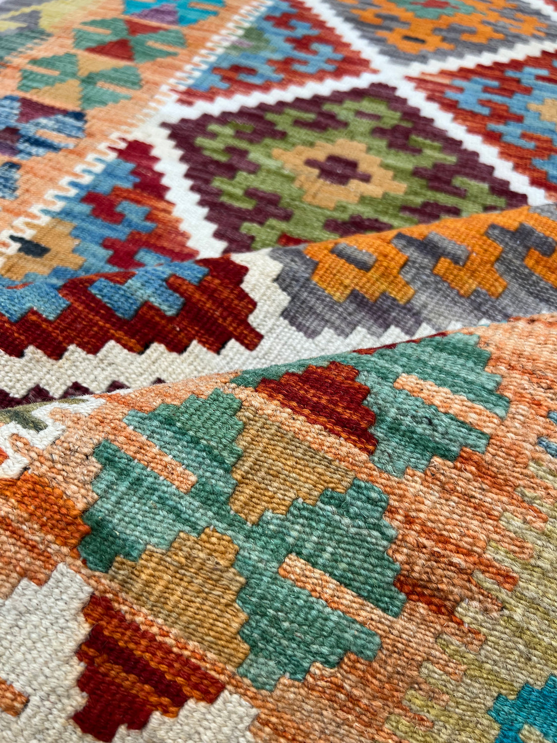 Hayedeh Classic Kilim