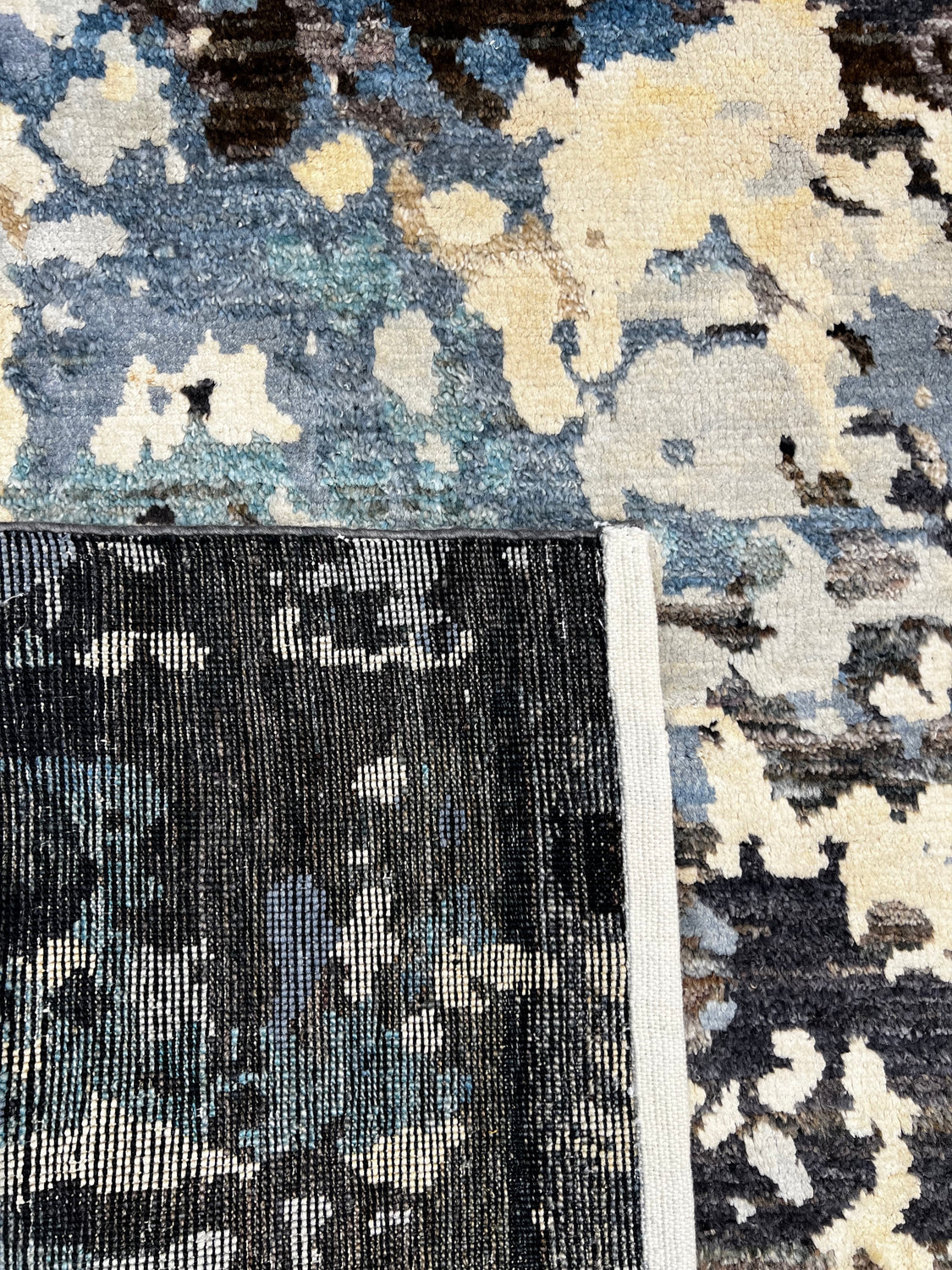 Uzma Contemporary Rug