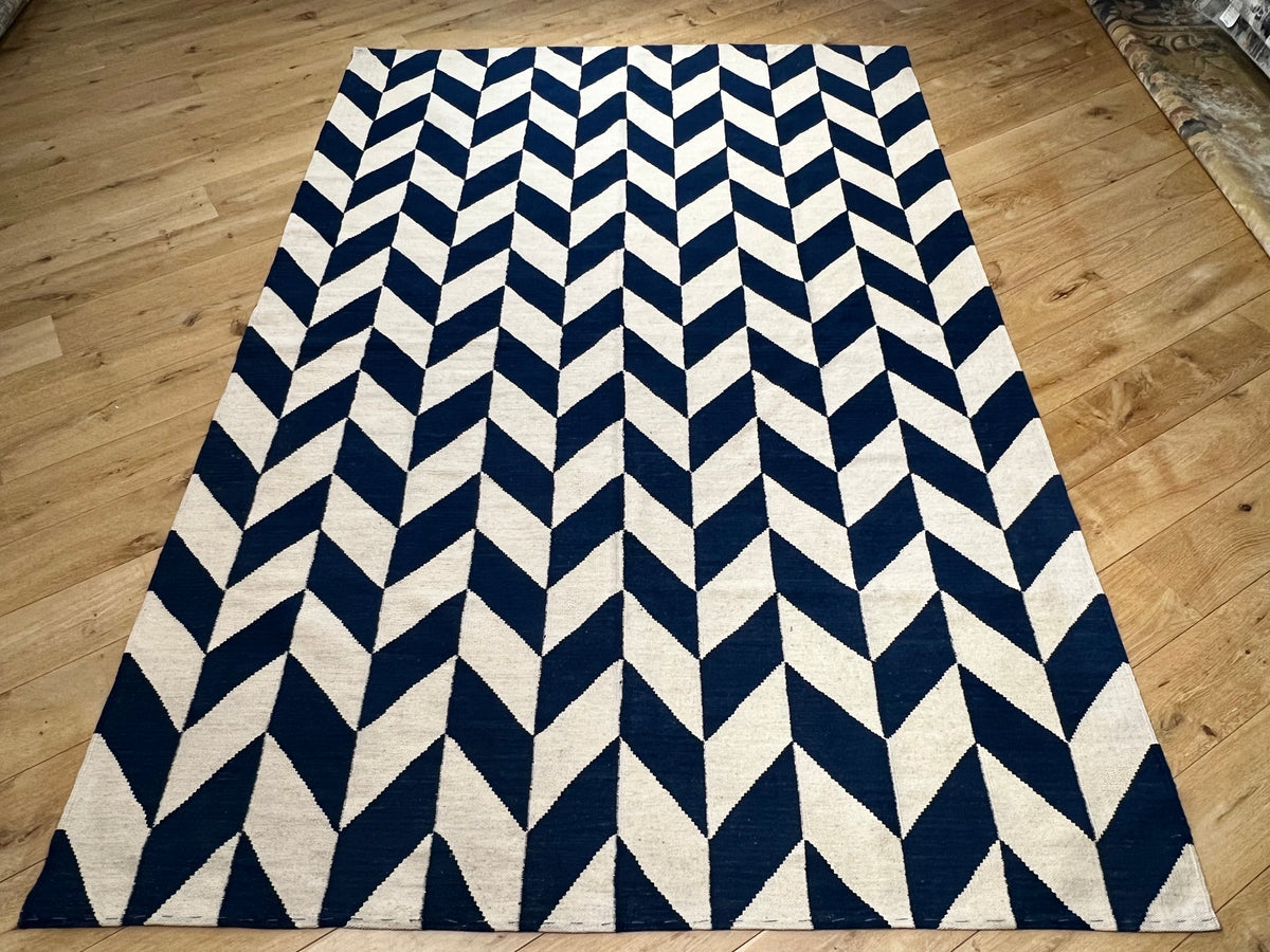 Noura Contemporary Kilim