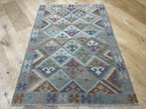Hua Classic Kilim