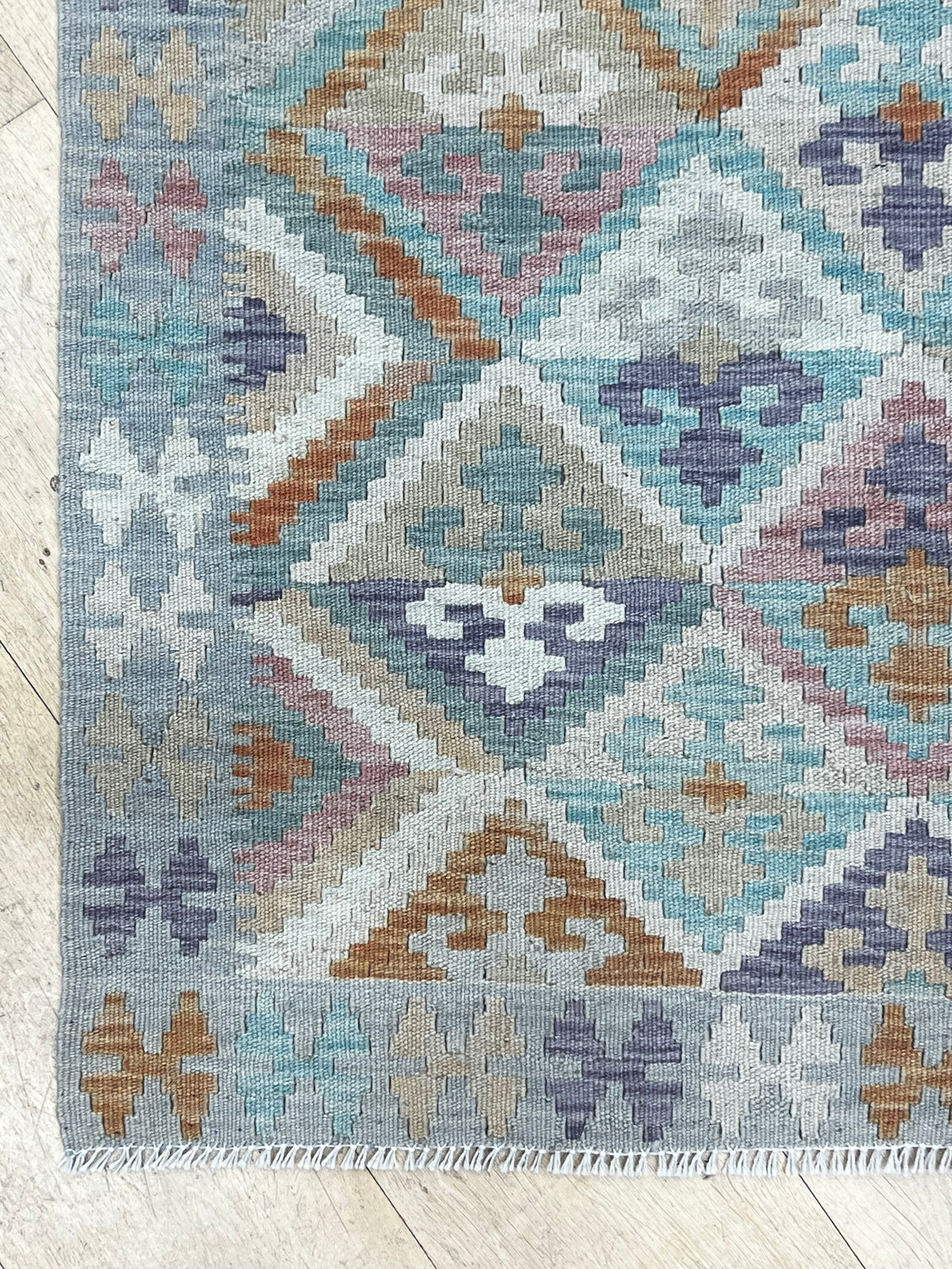 Hua Classic Kilim