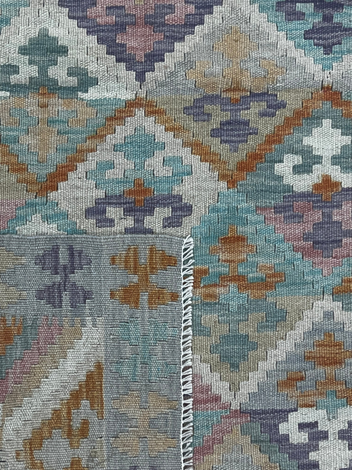 Hua Classic Kilim