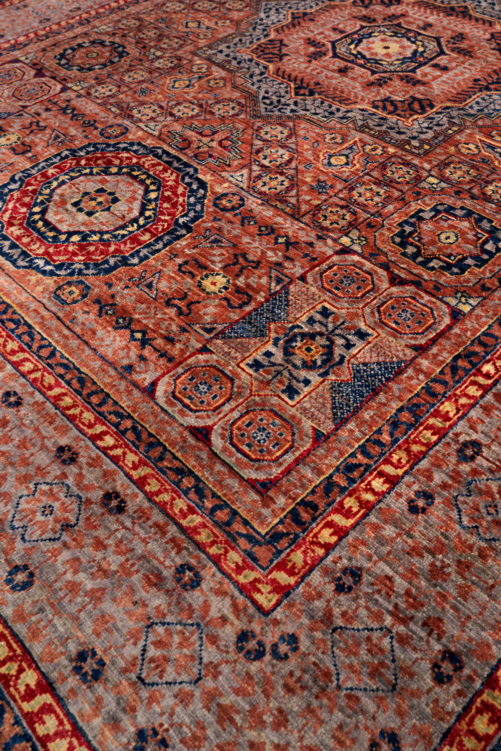Ivory & Red Mamlouk Oriental Rug