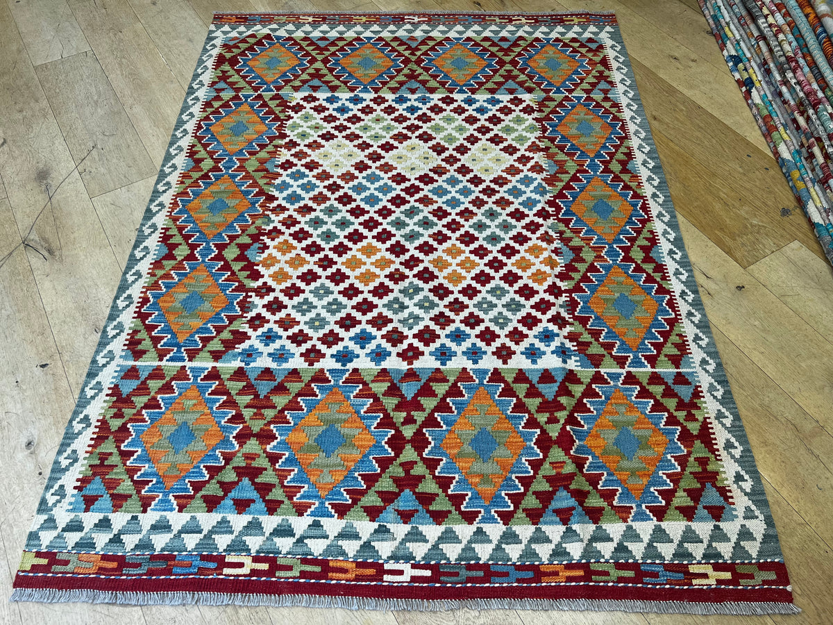 Soroush Classic Kilim