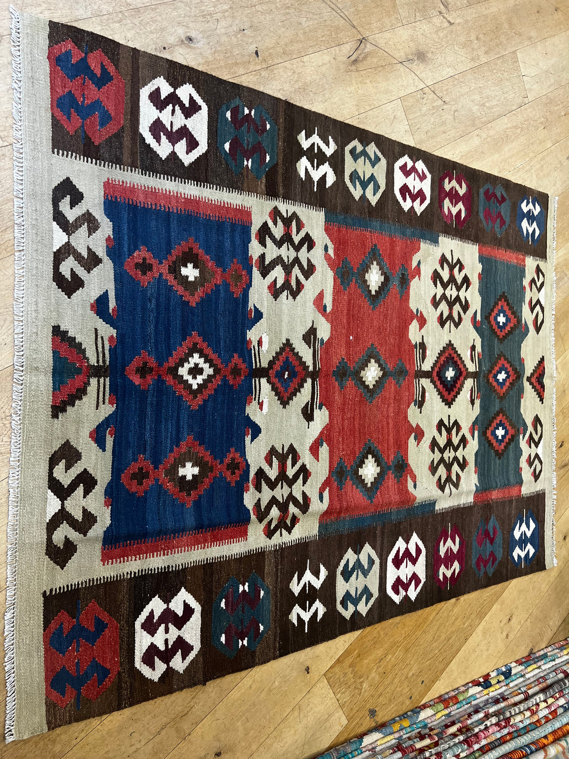 Fakhri Contemporary Kilim