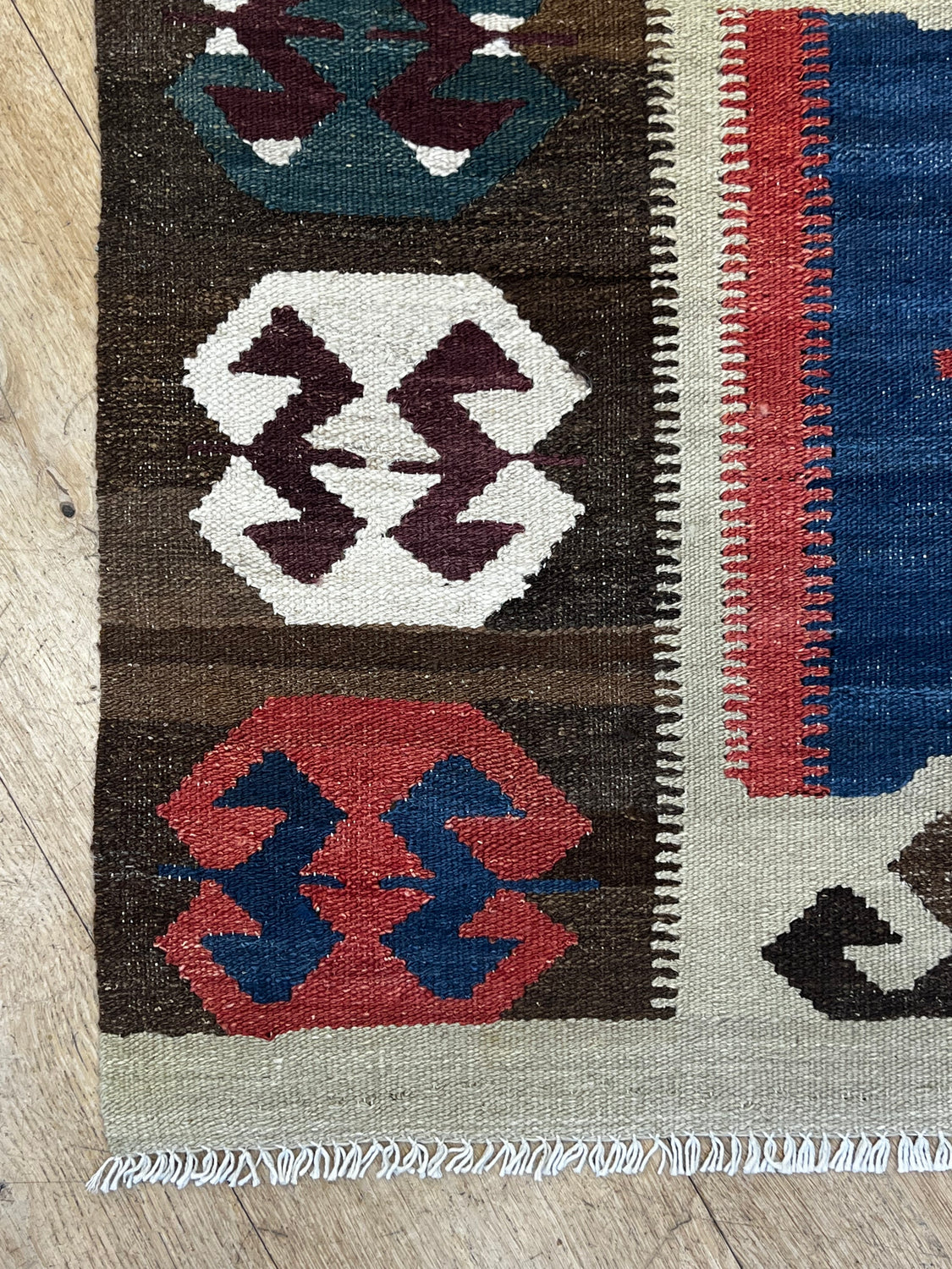 Fakhri Contemporary Kilim