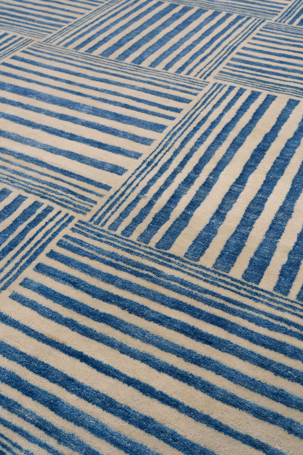 Basmah Contemporary Rug