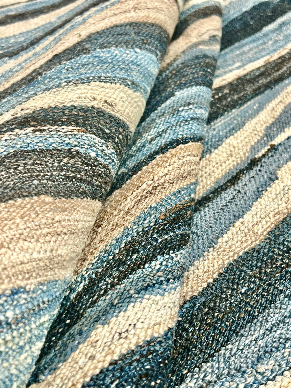 Gisoo Contemporary Kilim