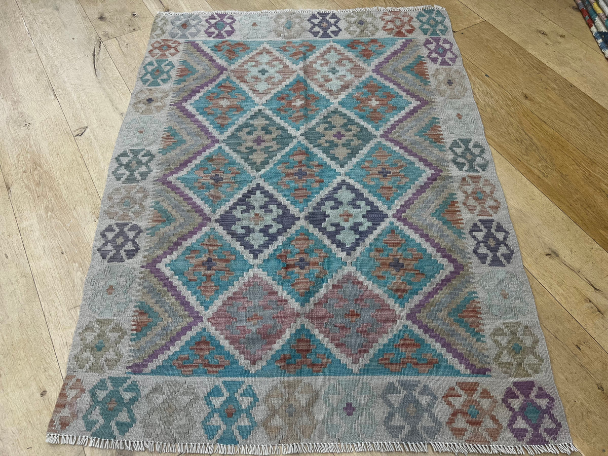 Rozhan Classic Kilim