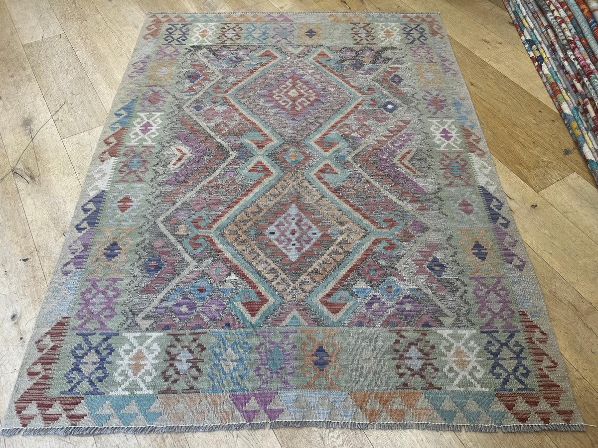 Elahe Classic Kilim