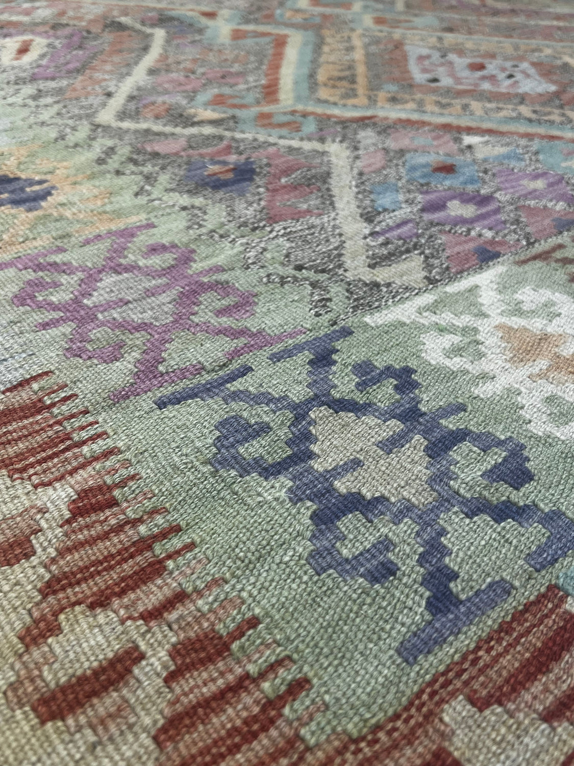 Elahe Classic Kilim