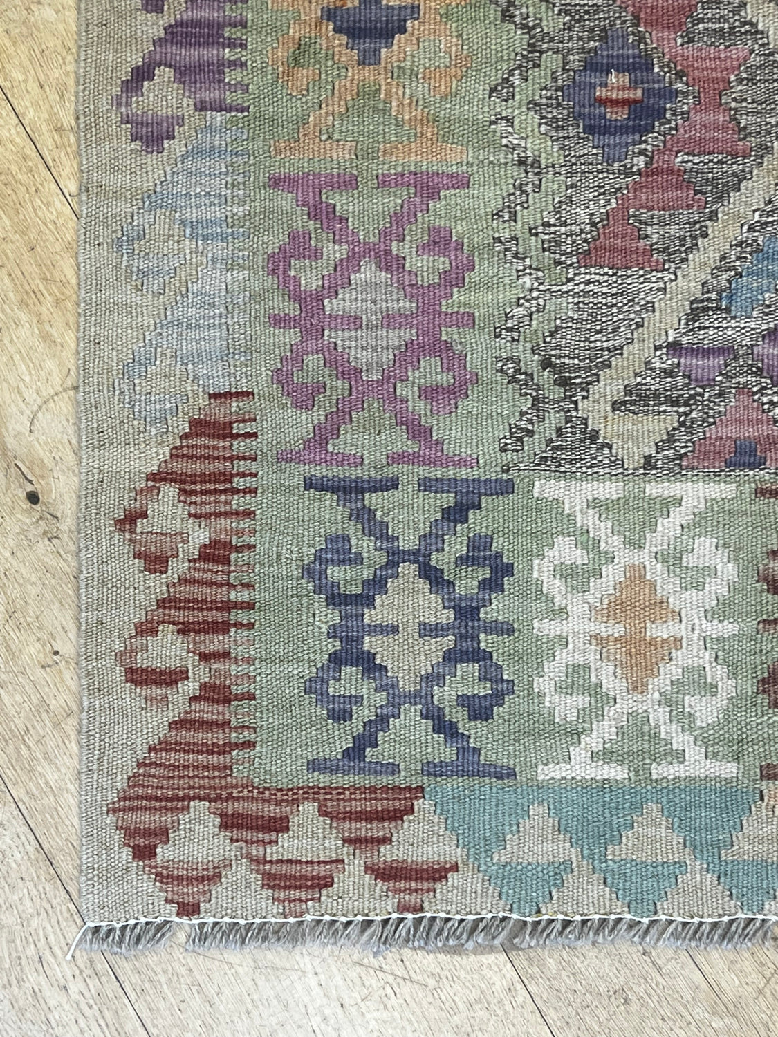 Elahe Classic Kilim