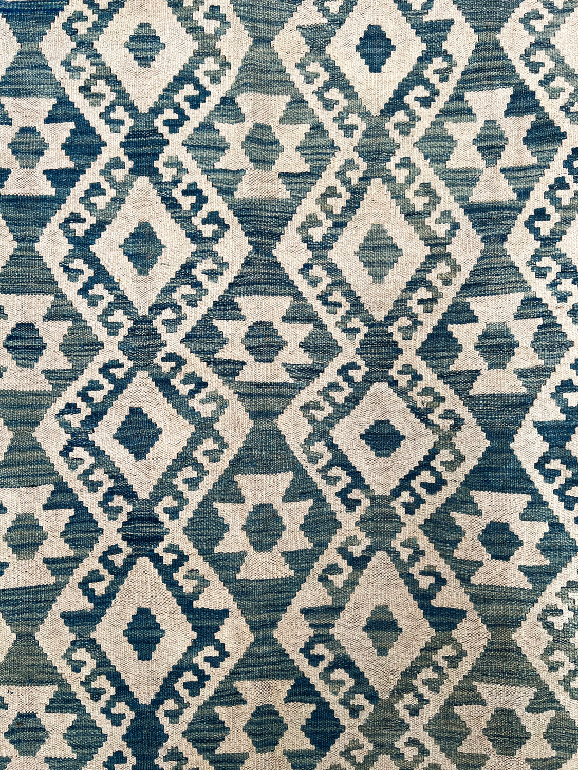 Gul Classic Kilim
