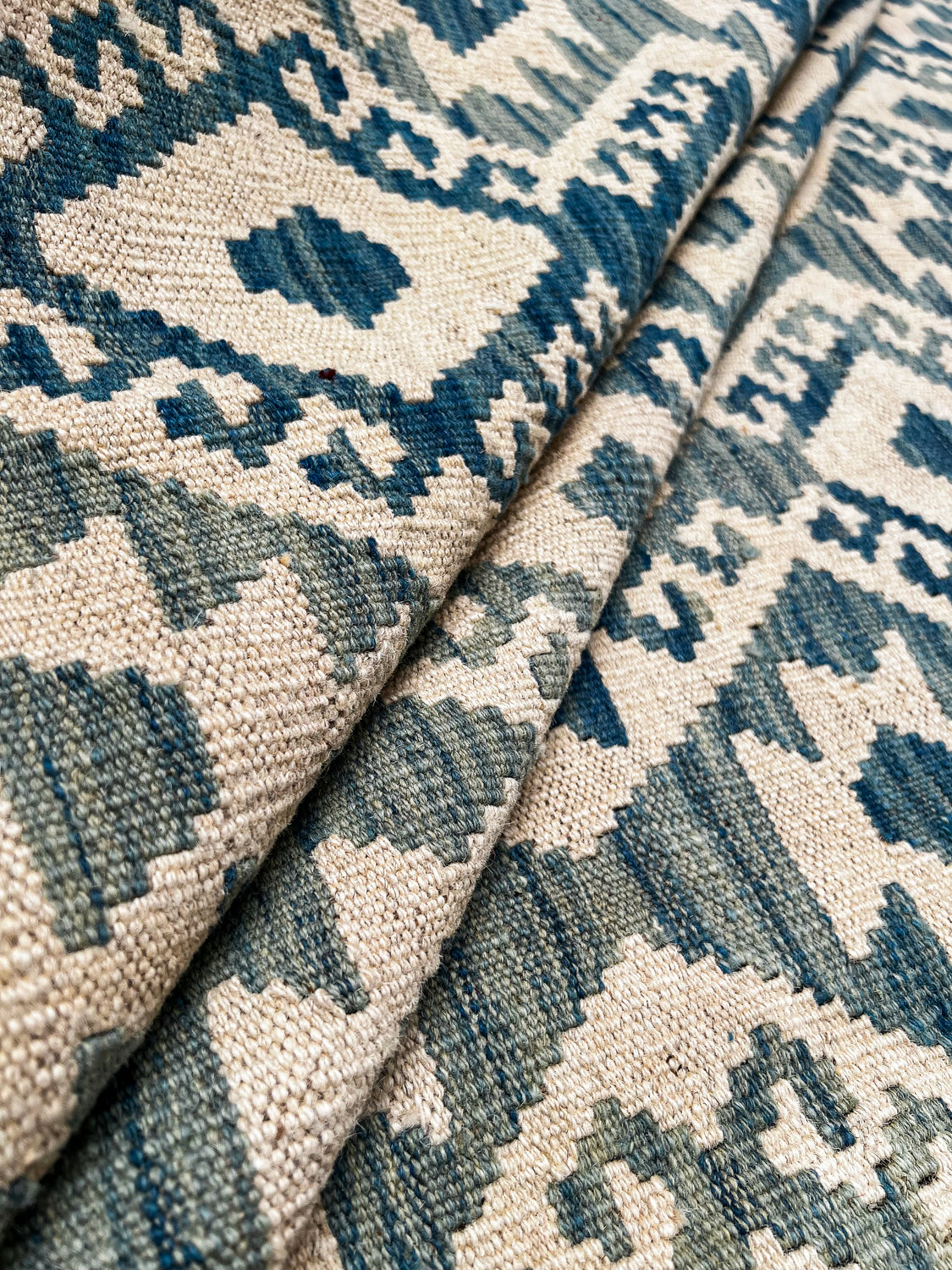 Gul Classic Kilim