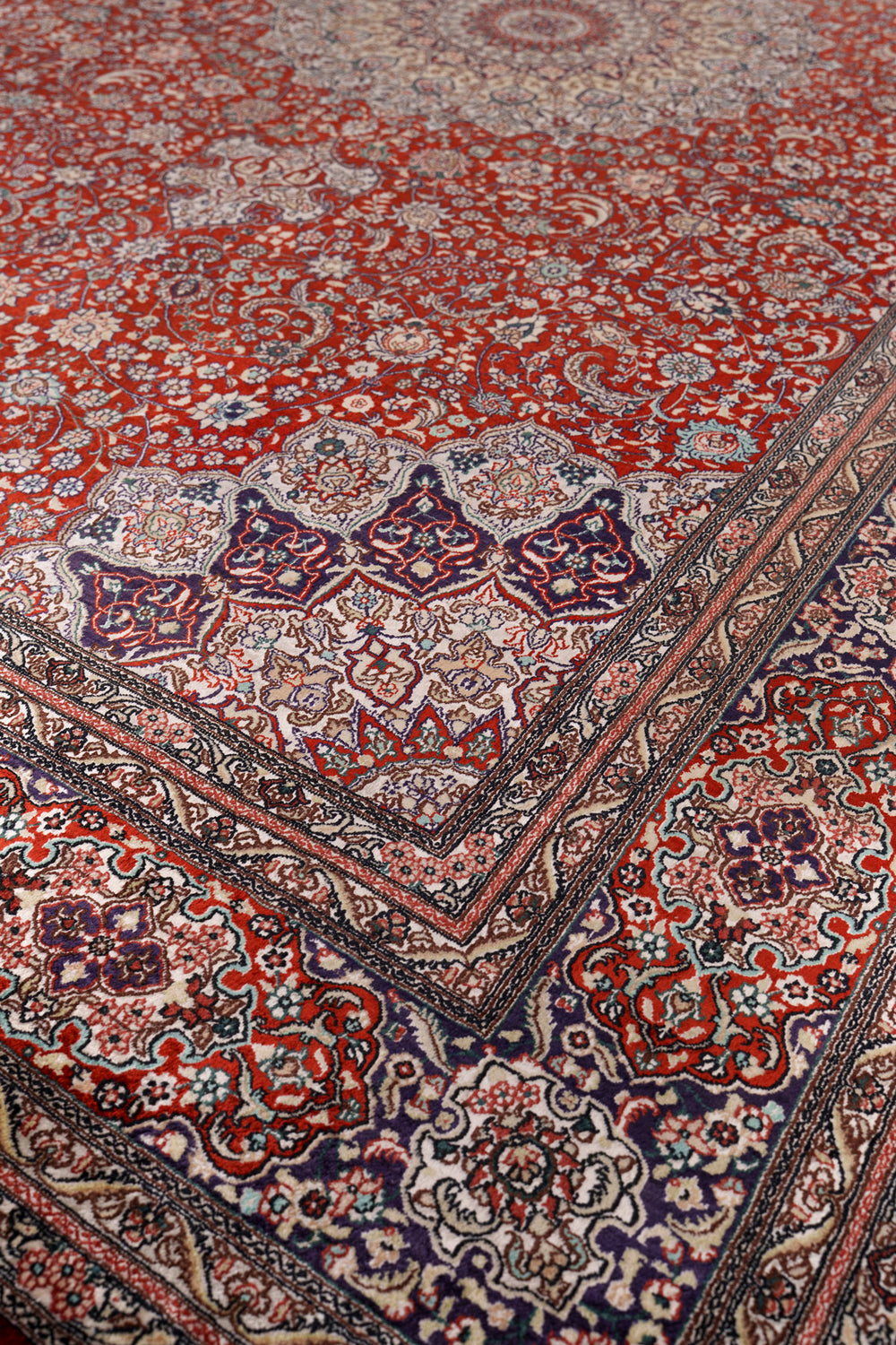 Red & Gold Extra Fine Chinese Silk Rug