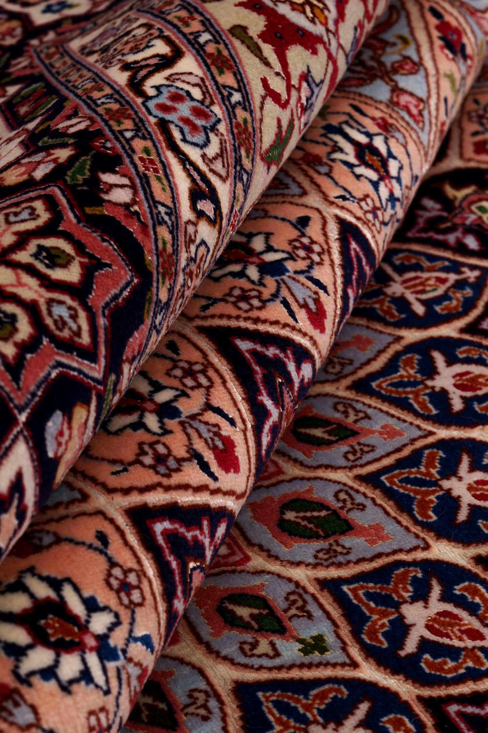 Silk Tabriz Gum-bad Traditional Persian Rug