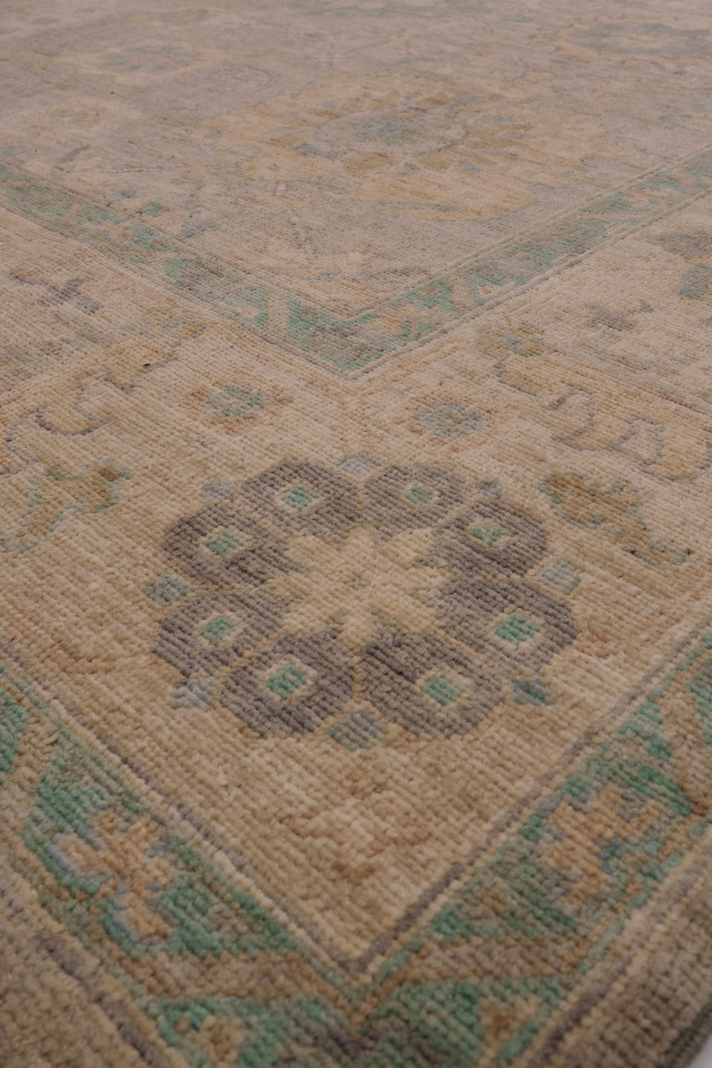 Blue & Ivory Classic Heritage Oriental Rug