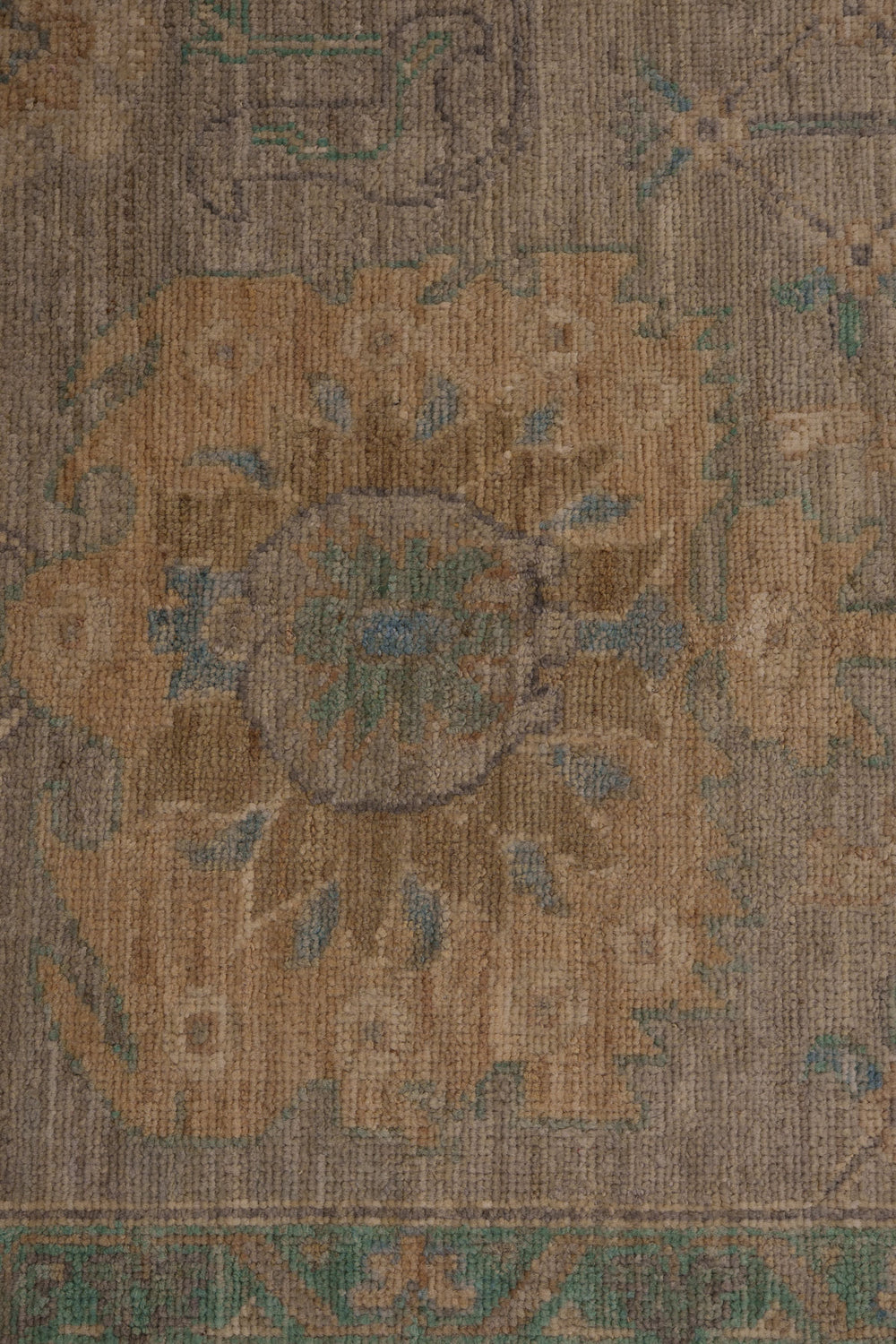 Blue & Ivory Classic Heritage Oriental Rug