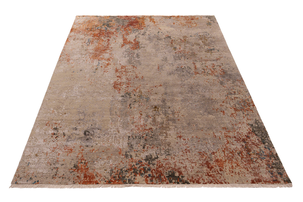 Ivory Erased Heritage Distressed Wool Rug