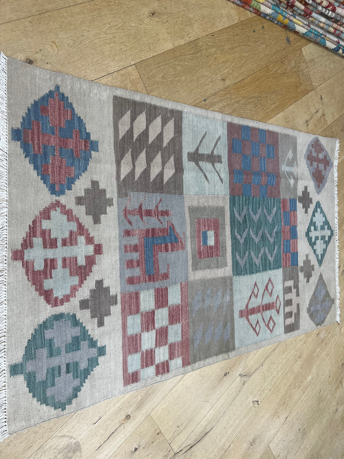 Sogand Contemporary Kilim